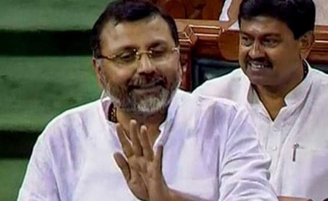 लोकसभा में निशिकांत दुबे ने उठाया झारखंड में धर्मांतरण का मुद्दा, सीबीआई जांच की मांग की