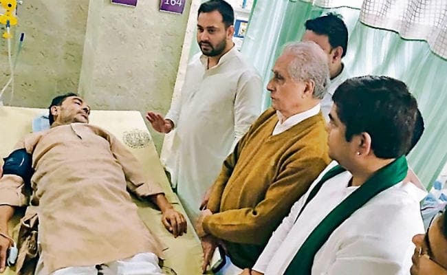 पटना :उपेंद्र कुशवाहा को प्रशासन ने पीएमसीएच में कराया भर्ती