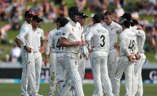 NZ vs ENG 2nd Test: न्यूजीलैंड के 375 रन के बाद इंग्लैंड को लगे शुरुआती झटके