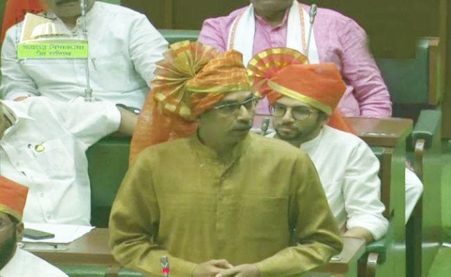 उद्धव ठाकरे नीत सरकार ने महाराष्ट्र विधानसभा में विश्वासमत हासिल किया, समर्थन में 169 वोट, भाजपा का वॉकआउट
