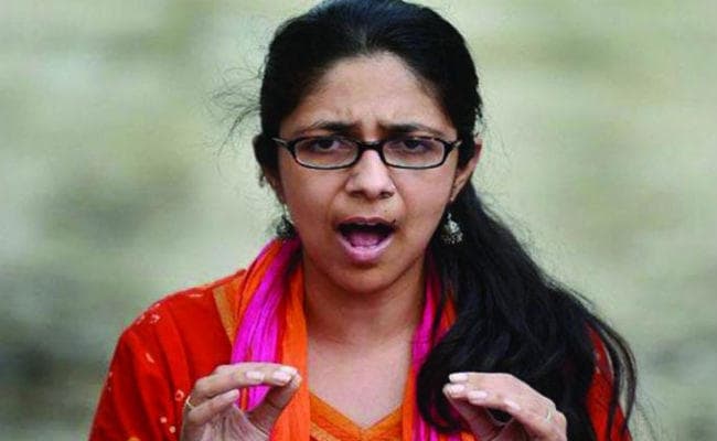 दिल्ली महिला आयोग ने महिला प्रदर्शनकारी के साथ दुर्व्यवहार करने पर पुलिस को दिया नोटिस