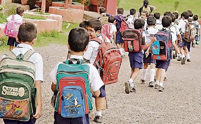 बिहार के निजी स्कूलों में कमजोर वर्ग के बच्चों की उपेक्षा, आरटीइ एक्ट के बावजूद खाली रह गयीं 42 फीसदी सीटें