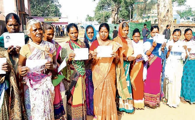 लोहरदगा विधानसभा सीट : उग्रवाद प्रभावित इलाकों में भी डटे लोग, निर्भीक हो कर डाले वोट