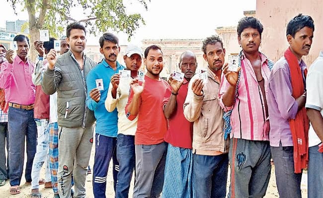 छतरपुर सीट : उग्रवाद बेअसर, लगी भीड़, बंपर मतदान