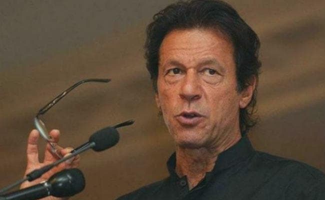 इमरान ने नौकरशाहों से कहा- अपनी सोच बदलें, नये पाकिस्तान में नहीं चलेगी पुरानी व्यवस्था