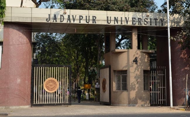 भारतीय विश्वविद्यालयों की रैंकिंग में जादवपुर विश्वविद्यालय टॉप पर