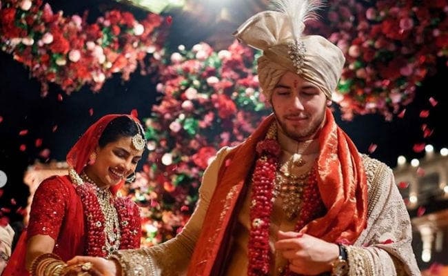 पहली एनिवर्सरी पर प्रियंका ने पति निक के लिए लिखा ये खास मैसेज