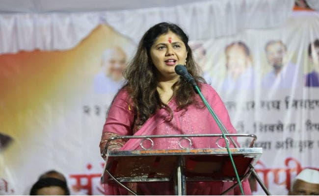 पंकजा मुंडे पर सियासी गलियारों में अटकलें जारी, बीजेपी बोली- झूठी है पार्टी छोड़ने की खबरें