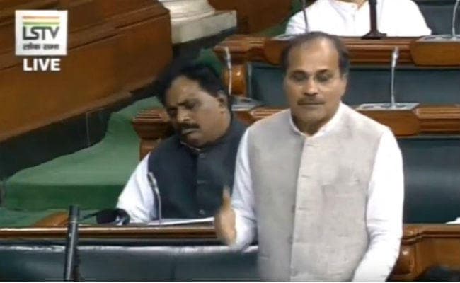 लोकसभा में अधीर रंजन ने चर्चा के दौरान वित्तमंत्री निर्मला सीतारमण को कहा ‘निर्बला’, हंगामा