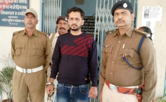 नाबालिग छात्रा संग फरार कोचिंग संचालक लड़की के साथ गिरफ्तार, पेशी के लिए दानापुर कोर्ट भेजा गया