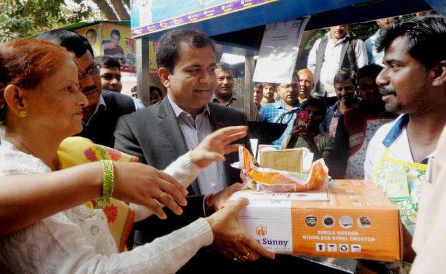 स्ट्रीट वेंडरों को फ्री एलपीजी कनेक्शन देनेवाला पहला शहर बना पटना, 100 फूटपाथ दुकानदार हुए लाभान्वित