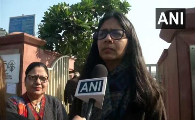 स्वाति मालीवाल ने पुलिस पर लगाया आरोप, महिलाओं के खिलाफ हिंसा को लेकर भूख हड़ताल की नहीं दी अनुमति
