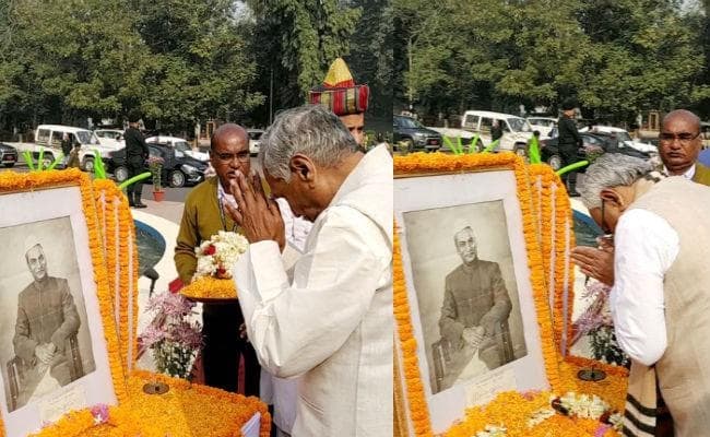 डॉ राजेंद्र प्रसाद की जयंती पर मुख्यमंत्री और राज्यपाल ने दी श्रद्धांजलि, विजिटर बुक पर CM नीतीश ने लिखा...