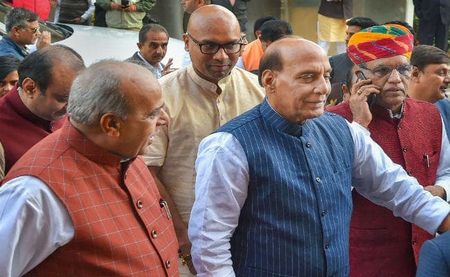 Article 370 के प्रावधानों को खत्म करने वाले विधेयक के समान ही महत्वपूर्ण है नागरिकता संशोधन विधेयक : राजनाथ