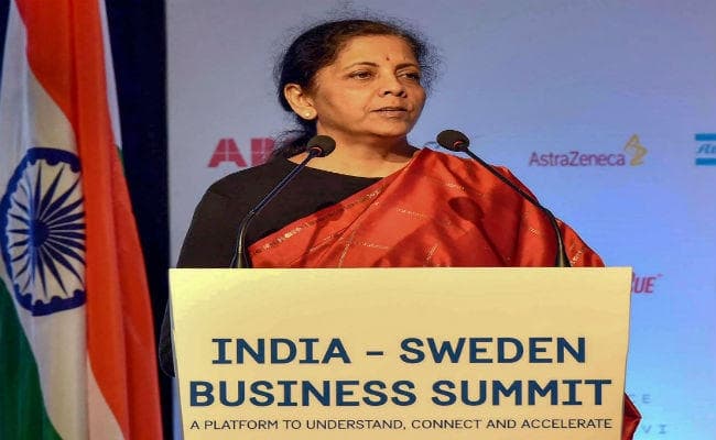 वित्त मंत्री सीतारमण ने कहा, निवेश को आकर्षित करने की खातिर और सुधार को सरकार है तैयार