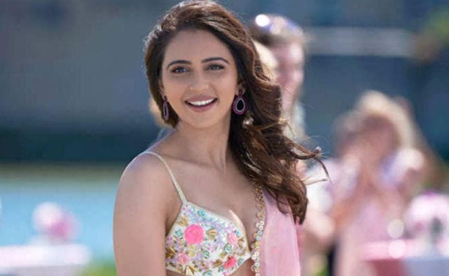 अभिनेत्री रकुलप्रीत का खुलासा- हो चुकी हैं बॉडी शेमिंग का शिकार