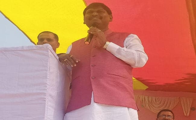 बानो में बोले अर्जुन मुंडा - भाजपा की सरकार बनी तो तेजी से होगा झारखंड का विकास