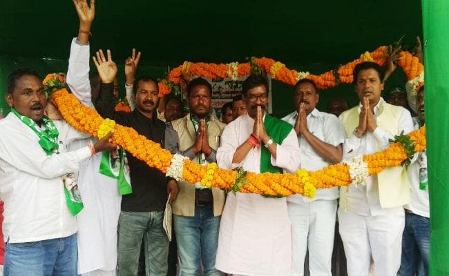 खरसावां में बोले हेमंत सोरेन- आजसू का रिमोट शाह के हाथ में, झारखंड में सीज होगी डबल इंजन