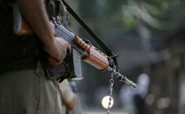 नदिया के जवान ने साथियों पर बरसाई गोलियां, छह की मौत