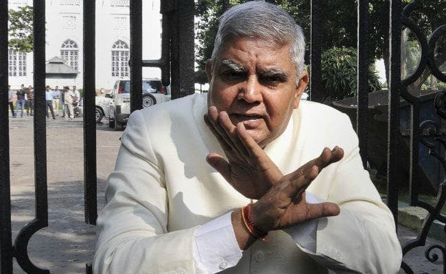 विधानसभा में राज्यपाल के लिए प्रवेश द्वार बंद मिलने पर धनखड़ ने तृणमूल सरकार पर बोला हमला