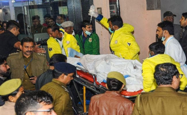 उन्नाव बलात्कार पीड़िता दिल्ली पहुंची, पुलिस ने अस्पताल तक बनाया ग्रीन कॉरीडोर