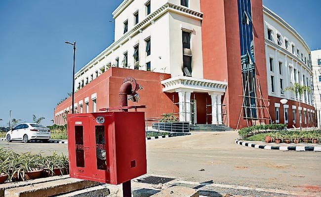नये विधानसभा भवन में आग लगने का मामला : पड़ताल शुरू, पूरा नहीं किया गया था फायर फाइटिंग का काम