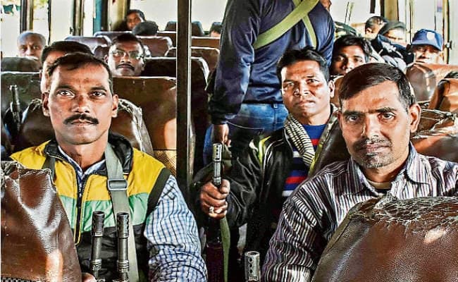 झारखंड विस चुनाव दूसरा चरण : सात जिलों की 20 विधानसभा सीटों पर मतदान कल, 42,000 से ज्यादा जवान होंगे तैनात