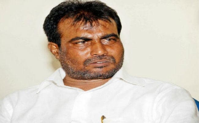 पटना : निवेशकों को लुभाने के लिए सूरत पहुंचे रजक