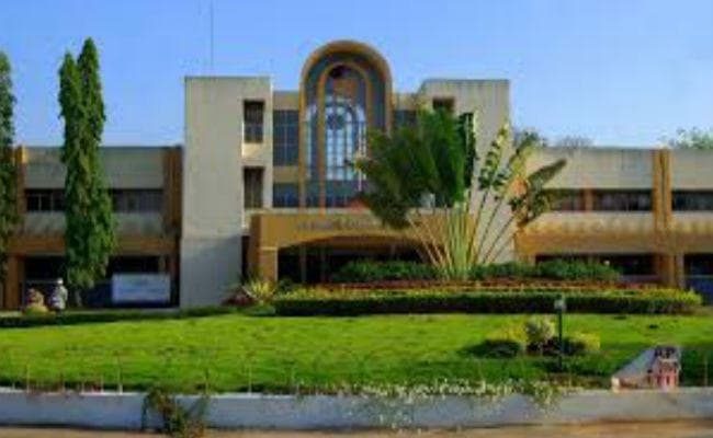 हैदराबाद विश्वविद्यालय में इन पदों पर निकली भर्ती, उम्मीदवार 30 दिसबंर तक करें आवेदन