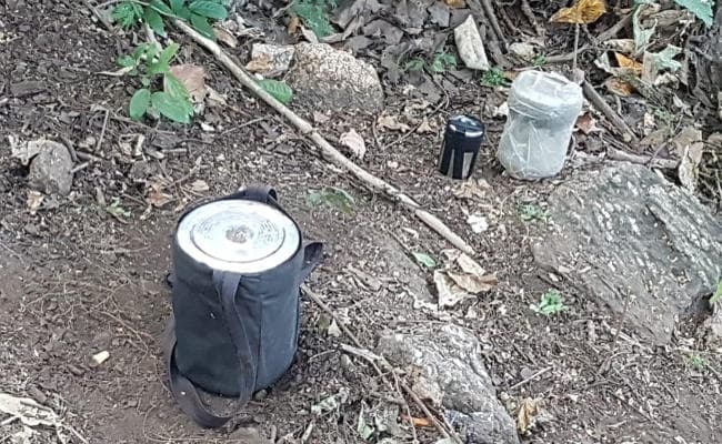 झारखंड में विधानसभा चुनाव से पहले जिलेटिन की छड़ें, डेटोनेटर और विस्फोटक जब्त, VIDEO