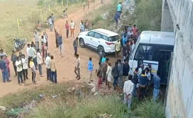 हैदराबाद गैंगरेप-मर्डर के आरोपियों को पुलिस ने एनकाउंटर में मार गिराया, जानिए किसने क्या कहा, हर अपडेट