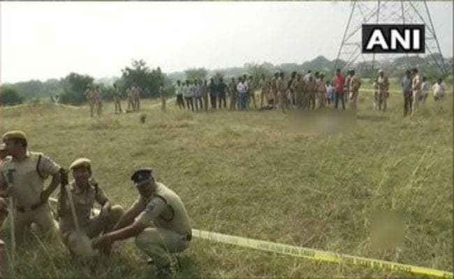 हैदराबाद रेप-मर्डर: मुठभेड़ के बाद पीड़िता का परिवार खुश, बोलीं जया बच्चन- देर आए दुरुस्त आए, मेनका गांधी ने उठाए सवाल