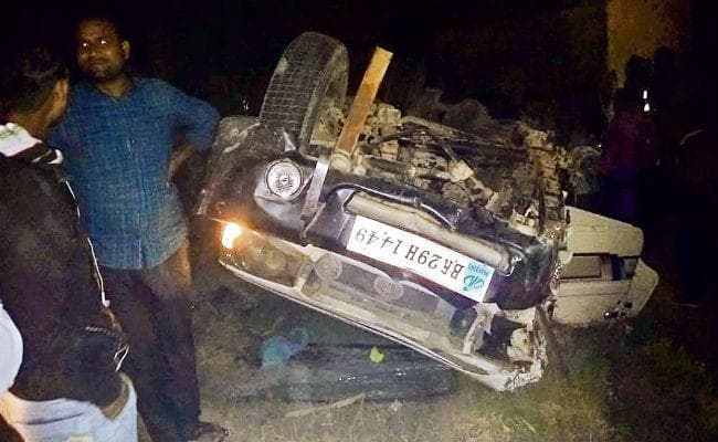 गोपालगंज : दो बोलेरो की टक्कर में तीन की मौत