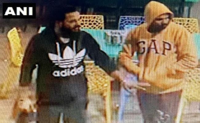 सेना की चौकी से राइफल चोरी करने वालों के बारे में पुलिस को लगा अहम सुराग