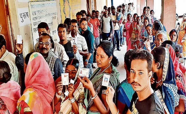 तमाड़ विधानसभा : अंतिम दो घंटे में 35% से अधिक वोट पड़े