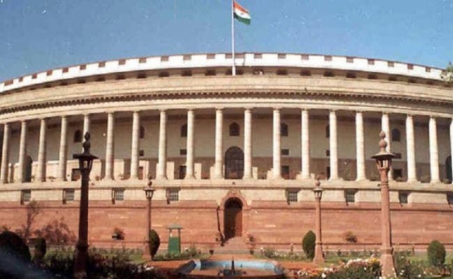 एससी-एसटी आरक्षण संबंधित बिल और नागरिकता विधेयक लोकसभा में आज होगा पेश