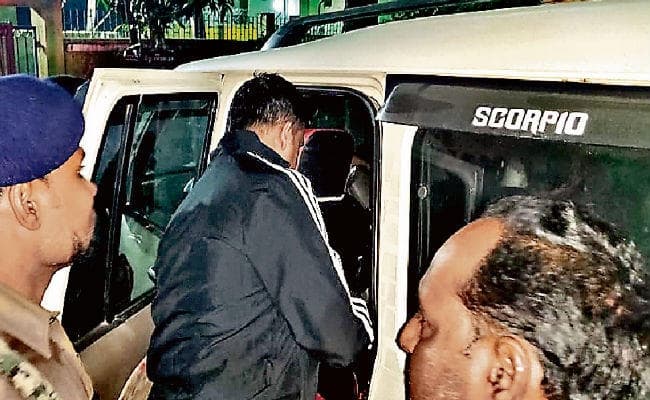 कैमूर : घर में घुस महिला के चेहरे पर फेंका तेजाब