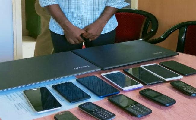 चोरी के मोबाइल व लैपटाॅप का खरीदार गिरफ्तार