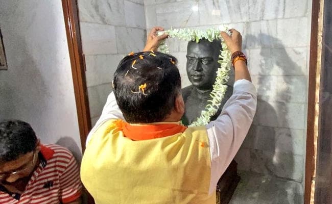 ममता सहयोग करें या नहीं, बंगाली शरणार्थियों को देंगे नागरिकता : विजयवर्गीय