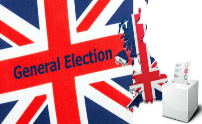 ब्रिटेन में चुनाव : मतदान के लिए बड़ी संख्या में उमड़े मतदाता