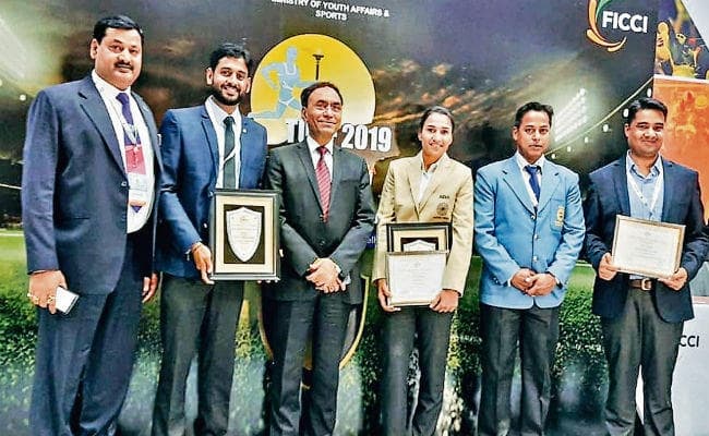 रांची : सीसीएल इंडिया स्पोर्ट्स अवॉर्ड-2019 से सम्मानित