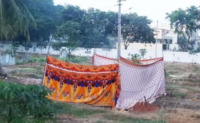 12 साल बाद पोस्टमॉर्टम के लिए कब्र से निकाली गई 19 वर्षीय रेप पीड़िता