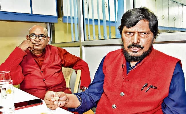 प्रभात खबर कार्यालय पहुंचे केंद्रीय राज्यमंत्री रामदास अठावले, बोले - माइनॉरिटी के खिलाफ नहीं, उनका विकास चाहती है भाजपा