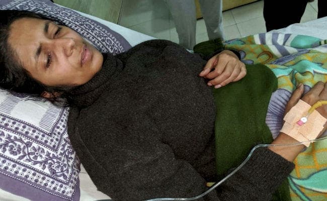 अनशन पर बैठीं मालीवाल बेहोश हुईं, अस्पताल में भर्ती कराया गया