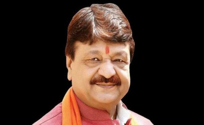 ममता के इशारे पर घुसपैठिये मचा रहे हैं तांडव, दें इस्तीफा : कैलाश विजयवर्गीय