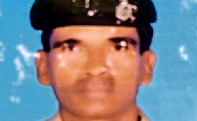 डुमरांव : महिला सिपाही से मोबाइल पर अश्लील बात करने का आरोपित दारोगा गिरफ्तार