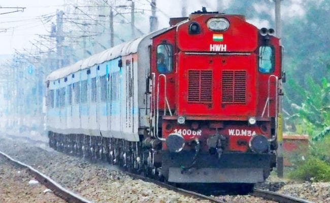 कटिहार मंडल की शताब्दी एक्सप्रेस अप-डाउन दोनों आज रद्द रहेगी, CAA के विरोध में प्रदर्शन से रविवार को रद्द रहीं 19 ट्रेनें