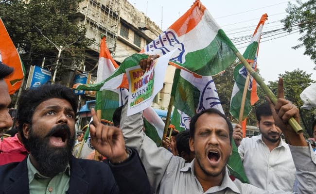 नागरिकता संशोधन कानून के खिलाफ पश्चिम बंगाल में प्रदर्शन जारी