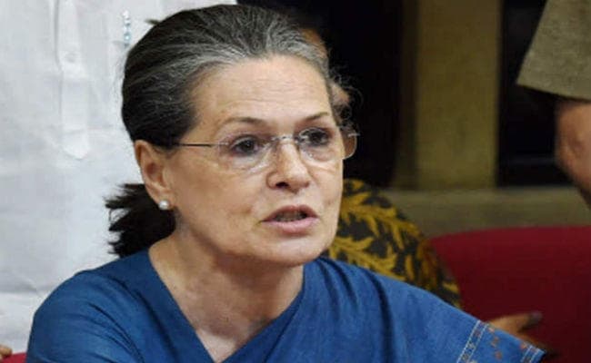 सोनिया बोलीं- मोदी सरकार हिंसा की जननी, देशवासियों पर ही किया हमला