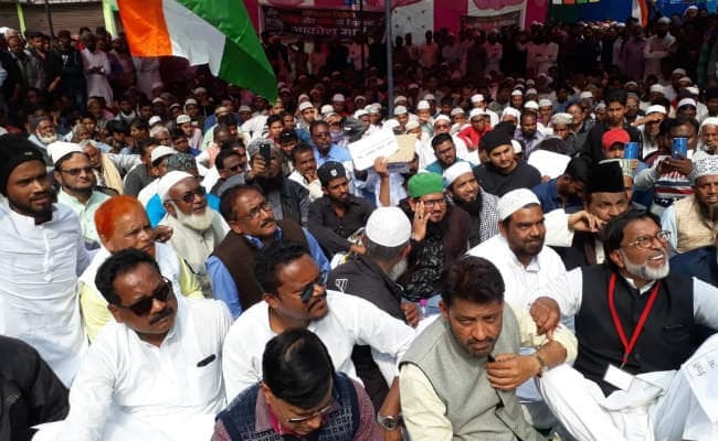 सिमडेगा : नागरिकता संशोधन कानून के खिलाफ निकाली आक्रोश रैली